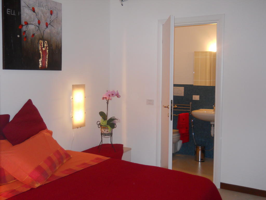 B&B Residenza Bianco Alle Grotte Di Castellana Castellana Grotte Room photo